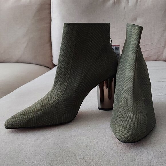 Woman  Zara Booties - Picture 1 of 6